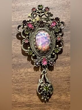 Vintage Sarah Coventry Contessa Victorian Crown Brooch Faux Opal & Rhinestones